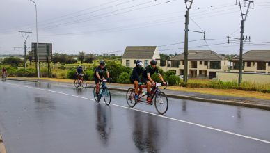 Tandem racers in the CPT race